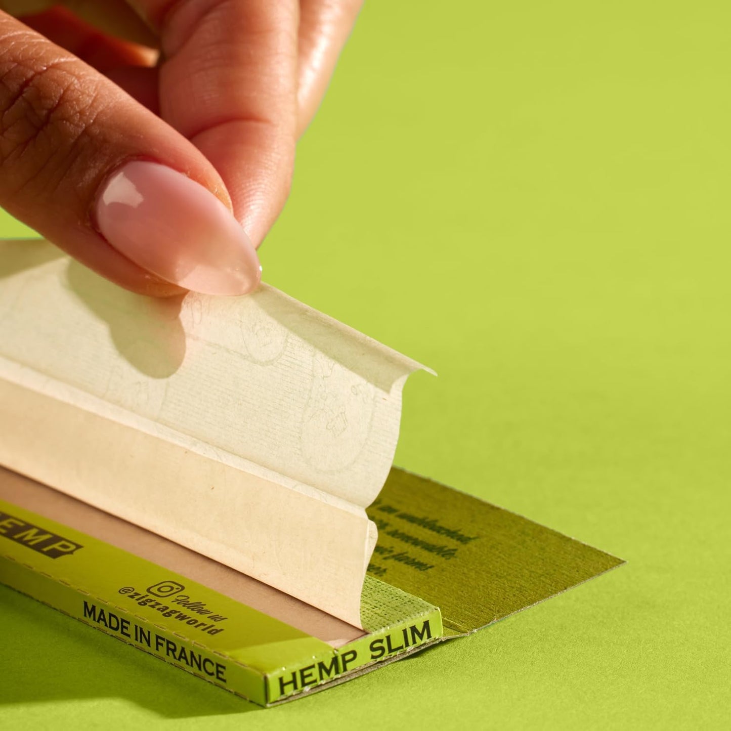 ZigZag | Organic Hemp 1 1/4 Size Rolling Papers | 78mm